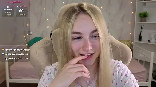 Shy_Pollyn Live XXX chat