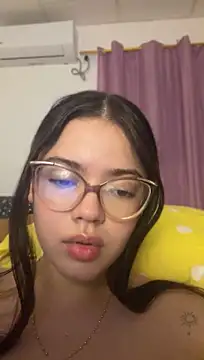 Chat +18 de Valentina2390 ao vivo
