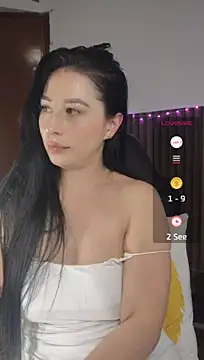 Emma_Hotkiss Chat XXX in diretta