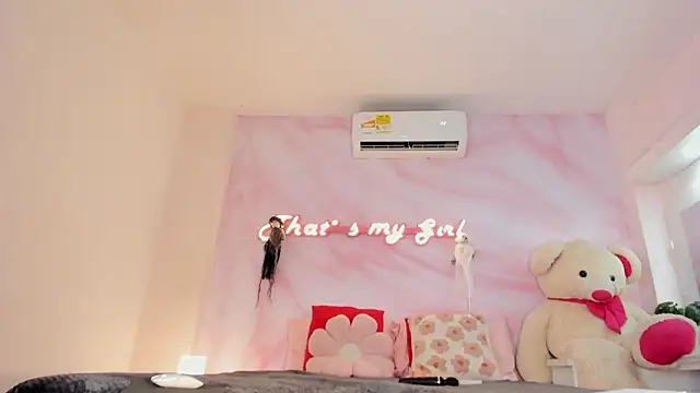Chatroom XXX en direct de EVANGELIINE_21