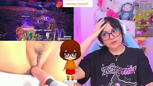 צ'אט XXX בשידור חי של cinna_monroll