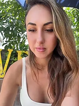 Bella-Grace Chat XXX in diretta