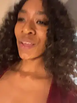 Chat +18 de SweetCheeksXXX ao vivo