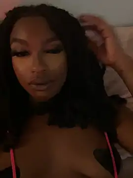 PrincessRayari's Live XXX Chat