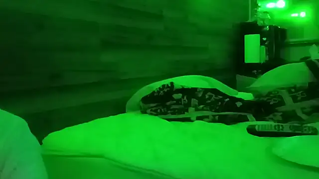 XXX chat uživo modela DumpedCart