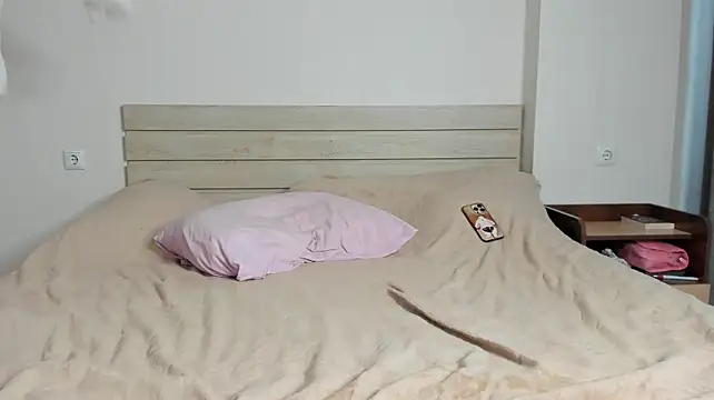 ReddHotPipper Chat XXX in diretta