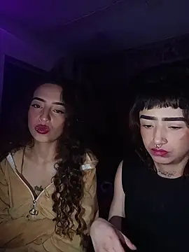Czat XXX na żywo – AlexxaAndRileyy