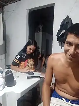 Chat +18 de Rodri-Cami ao vivo