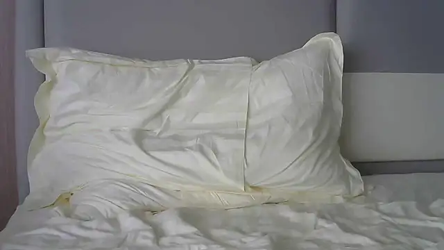 XXX chat uživo modela HotHunkHarry