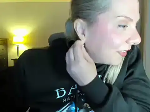 I_LOVE_YOUUU's Live XXX Chat