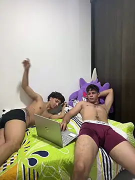 Michael_black01 Adlı Modelin Canlı XXX Sohbeti