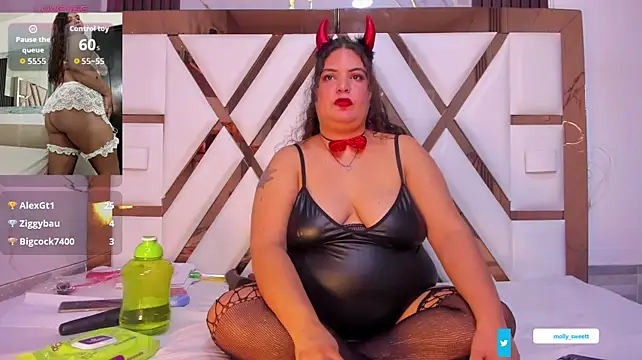 צ'אט XXX בשידור חי של molly_sweetee