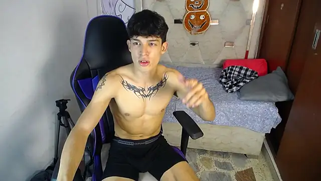 Liom_Gym Adlı Modelin Canlı XXX Sohbeti