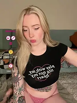 seeunexttuesday Adlı Modelin Canlı XXX Sohbeti