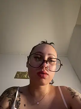 queenlo_xxx Obrolan Langsung XXX
