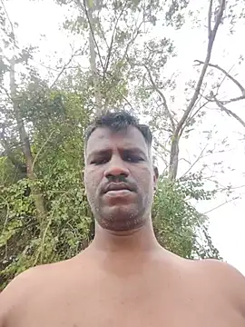 Paramkeerthi's Live XXX Chat