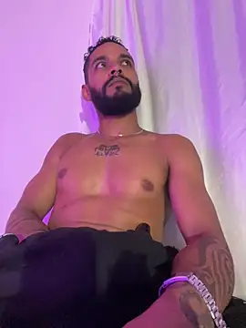 bigblack0111 Live XXX Chat