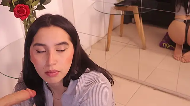kaylee_lee Adlı Modelin Canlı XXX Sohbeti