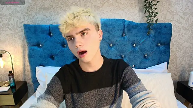 צ'אט XXX בשידור חי של Ian_Stone