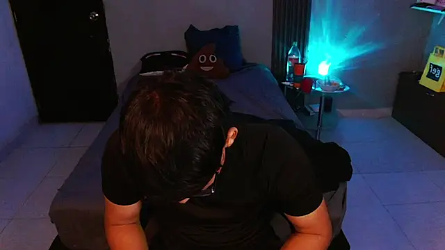 צ'אט XXX בשידור חי של Mr_yisuzz