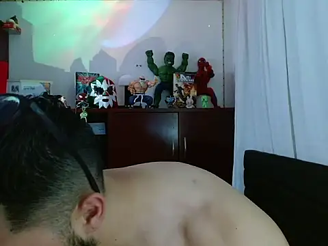 Spilios_lowのライブXXXチャット
