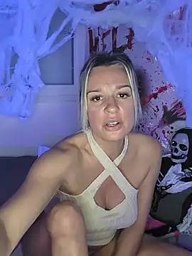 SpicyVicky Adlı Modelin Canlı XXX Sohbeti