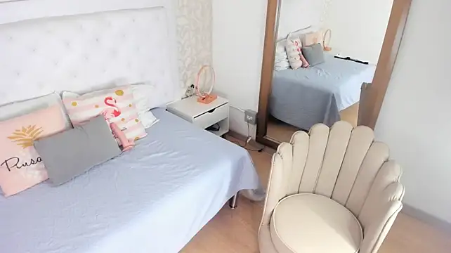 camila_black__ Adlı Modelin Canlı XXX Sohbeti