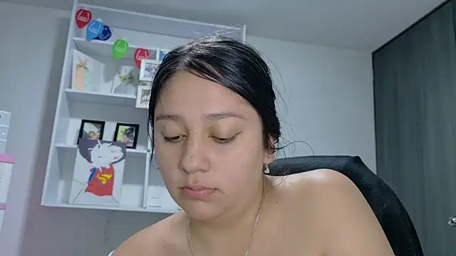 KOREN_JALAA Adlı Modelin Canlı XXX Sohbeti
