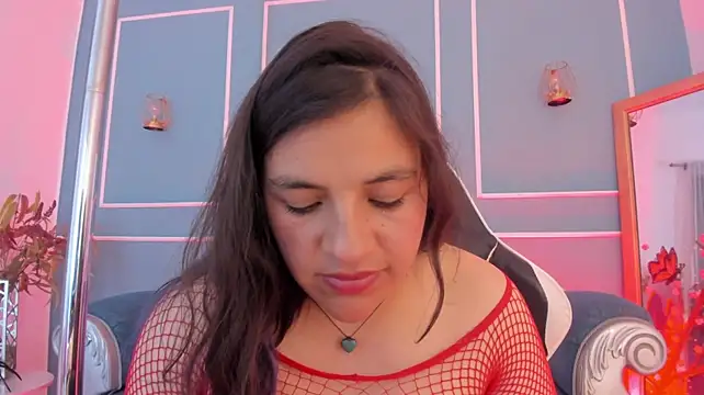 Chat +18 de TaraTaylorr ao vivo