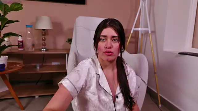 Czat XXX na żywo – Andrea_Ferrer__