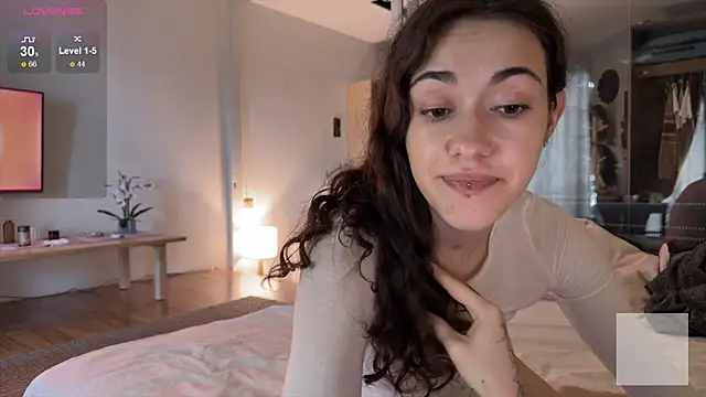 sadetuiningaa's Live XXX Chat