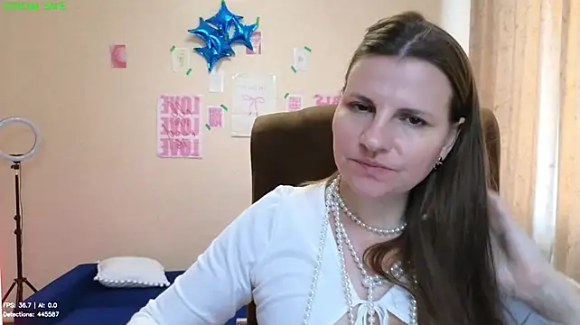 Mirabelle_Velvet's Live XXX Chat