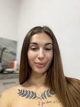 Chat XXX en directo de Charming_Ritta