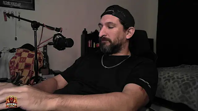 DevilPup75_ Chat XXX live
