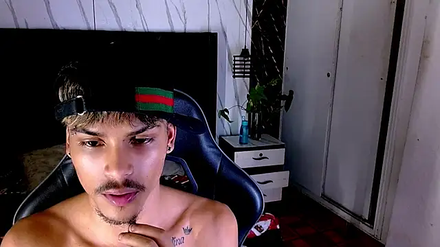 Czat XXX na żywo – Angel_foxc13