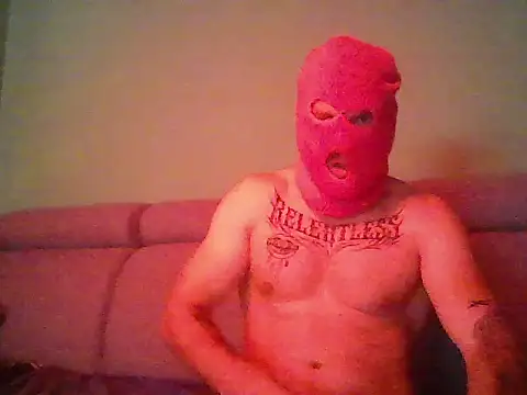 Pokazy przed kamerką – cuteboyHustler