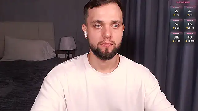 ChillyXO élő XXX-chatje