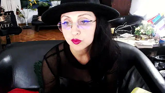 Imperatriza's Live XXX Chat