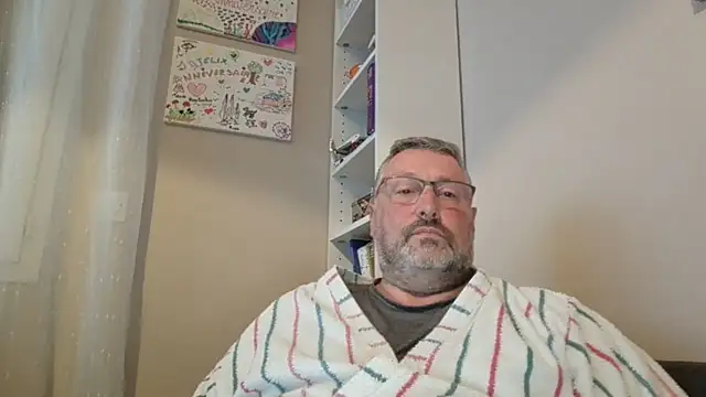 doudou310 XXX чат на живо