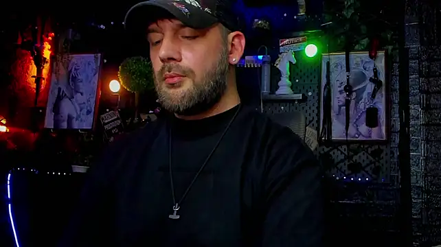 XXX chat uživo modela LexHardy