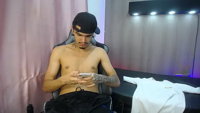 Tayson_Hot Live XXX-chat