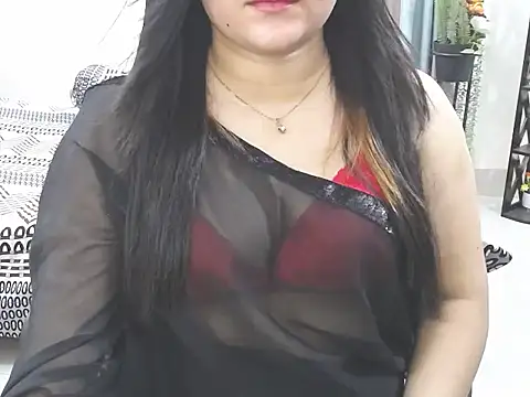 Ridiha_Pari Chat XXX in diretta
