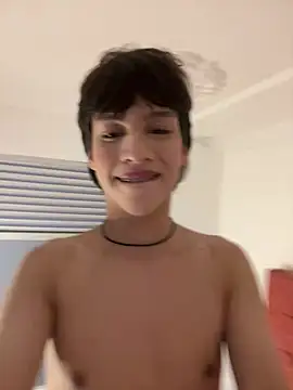 แชท XXX สดของ max_hunter1