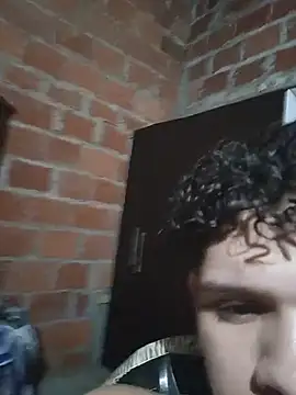 nilon05 Live XXX-chat
