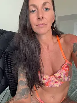 Chat +18 de Mel-Mia ao vivo