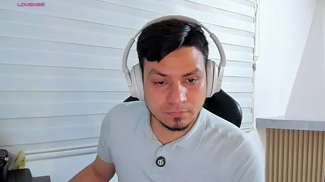 Chat XXX en directo de Rick_Adams