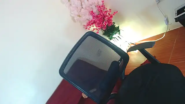 DominnantTransqueen live XXX chat