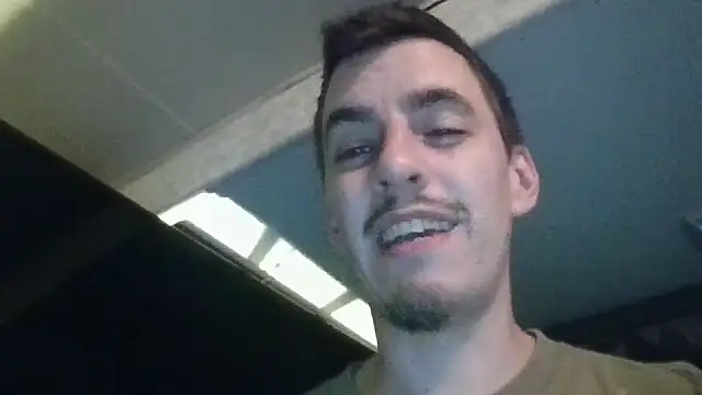 Chatroom XXX en direct de luverrboyy
