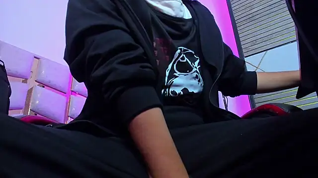 XXX chat uživo modela Kuromii_