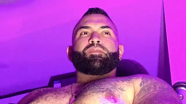 Chat +18 de Max-prada ao vivo